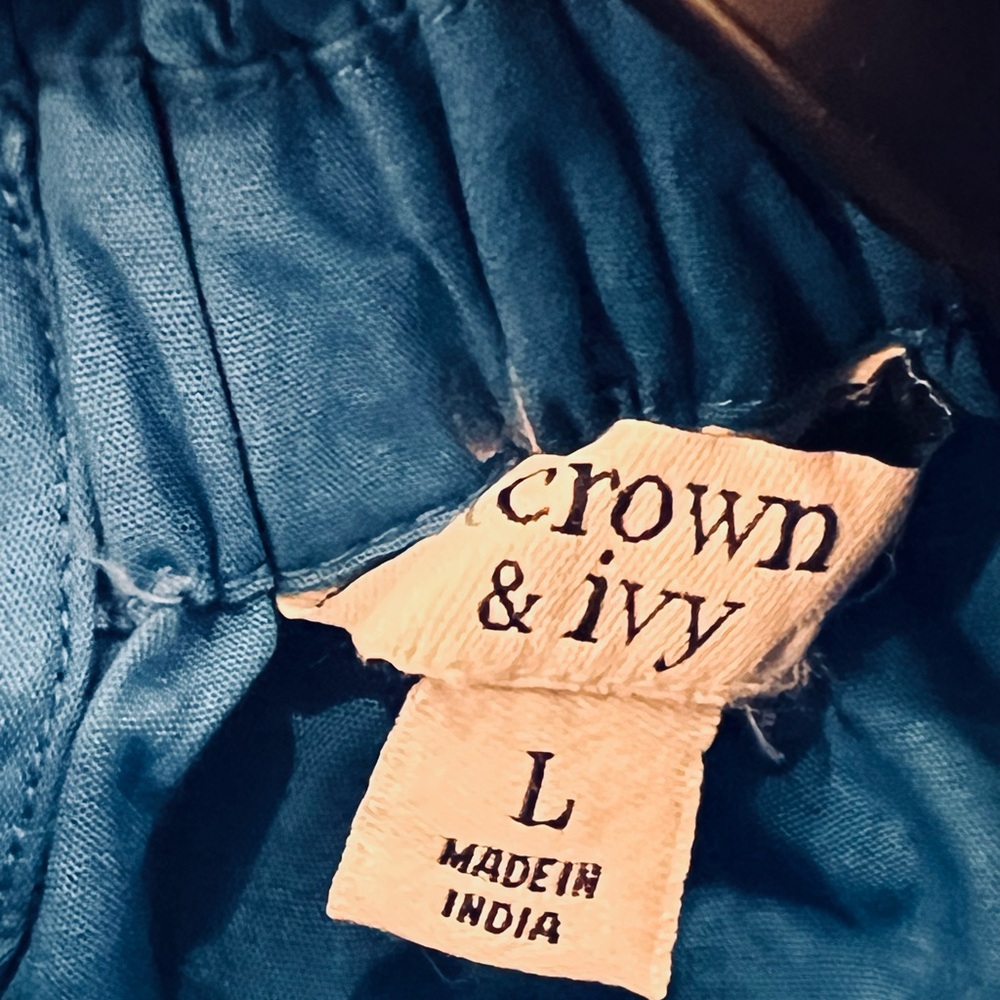 Women’s bundle of 4 Crown & Ivy blouses, Vibrant blue, pretty lilac and 2 white. - Picture 6 of 12